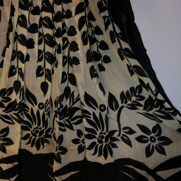 ZARA COTON+SILK SKIRT SIZE SMALL - Picture 1 of 3